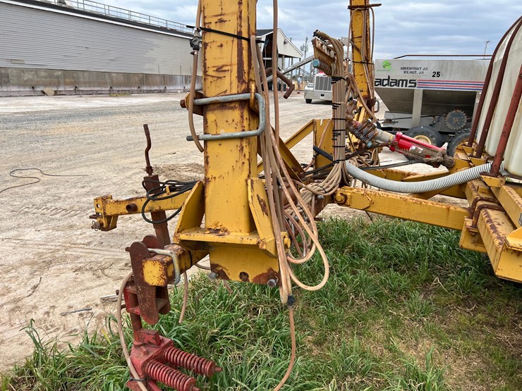no-reserve-sprayer-nurse-tank-trailer-la02165-image-9