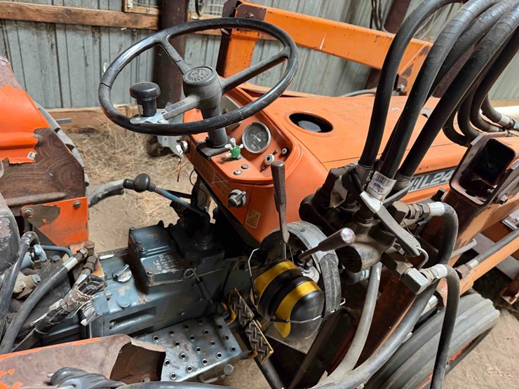 245-kubota-tractor-image-26