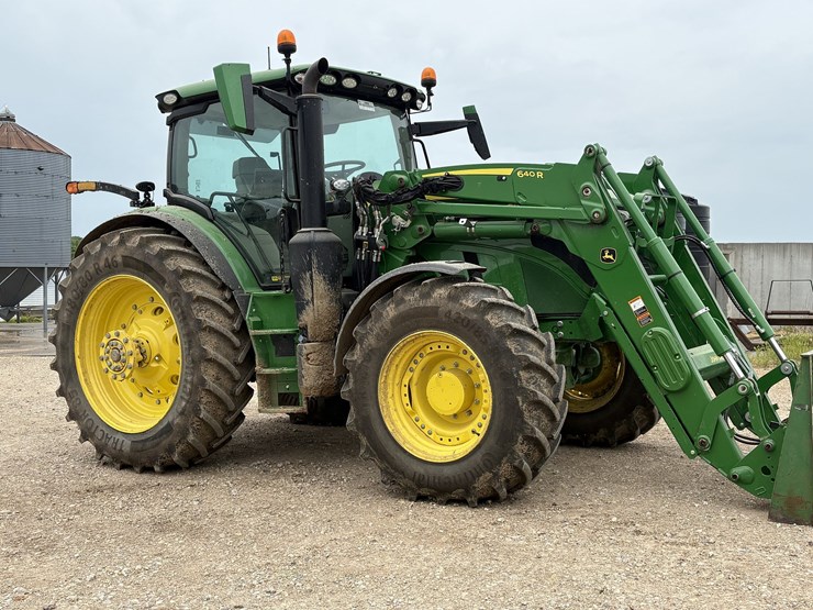 2023-john-deere-6r-155-image-7