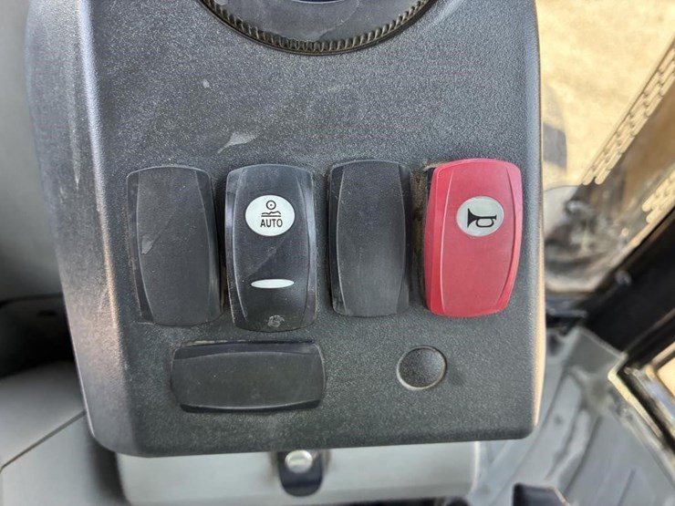 2008-caterpillar-420e-image-23