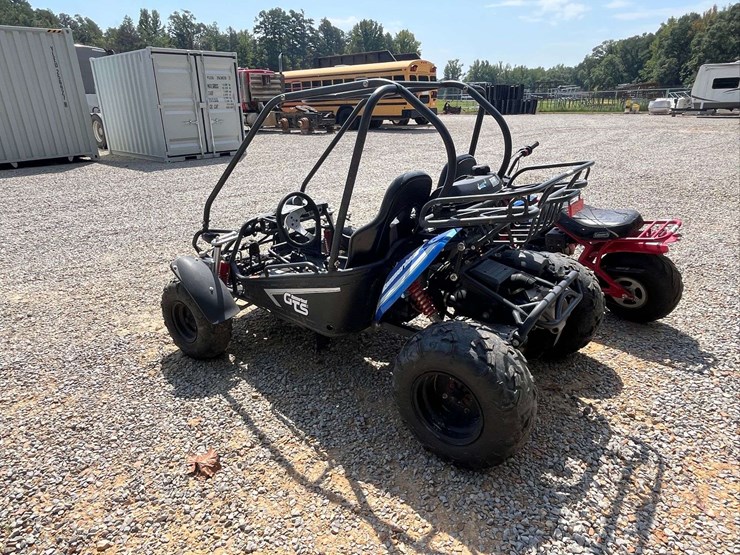 polaris-2-seater-go-cart-&-cole-pit-bike-image-3