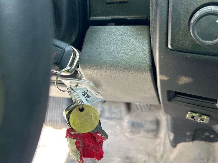 2017-ford-f150-image-21