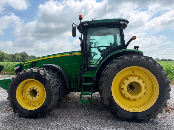 2013-john-deere-8310r-image-1