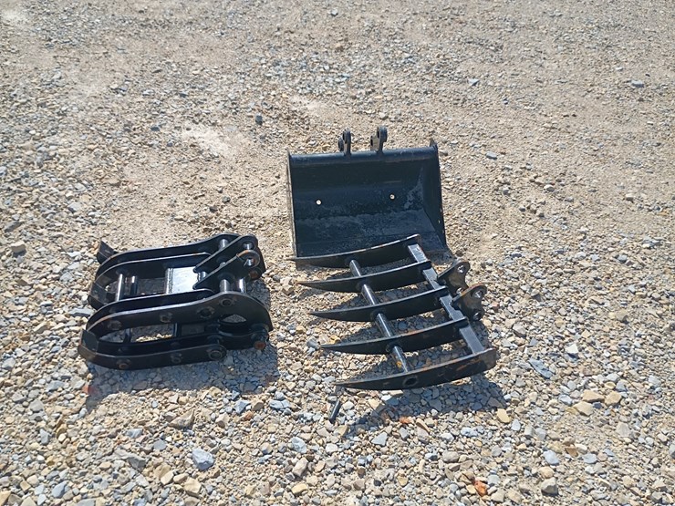 #26111-•-mini-excavator-attachment-set-image-4