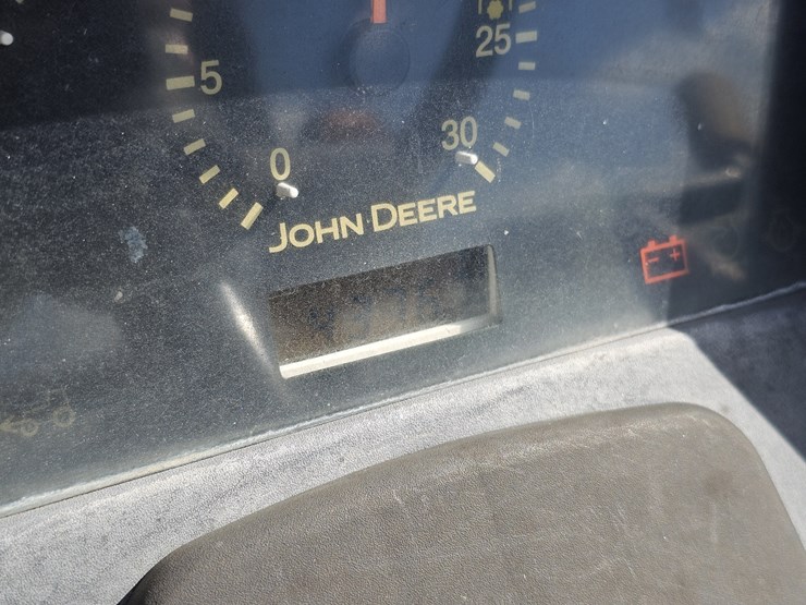 2005-john-deere-5225-image-14