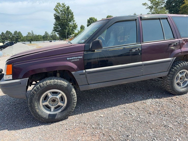 1994-jeep-grand-cherokee-limited-image-1