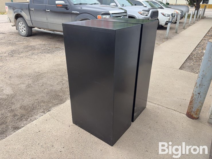 hon-4-drawer-file-cabinets-image-7