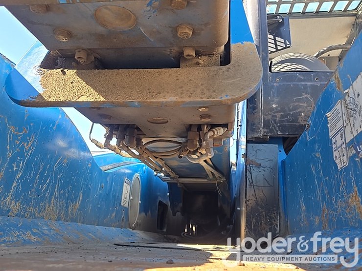 2019-genie-gth1544-image-22
