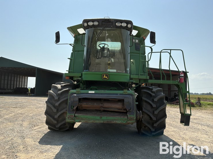 2010-john-deere-9770-sts-image-2
