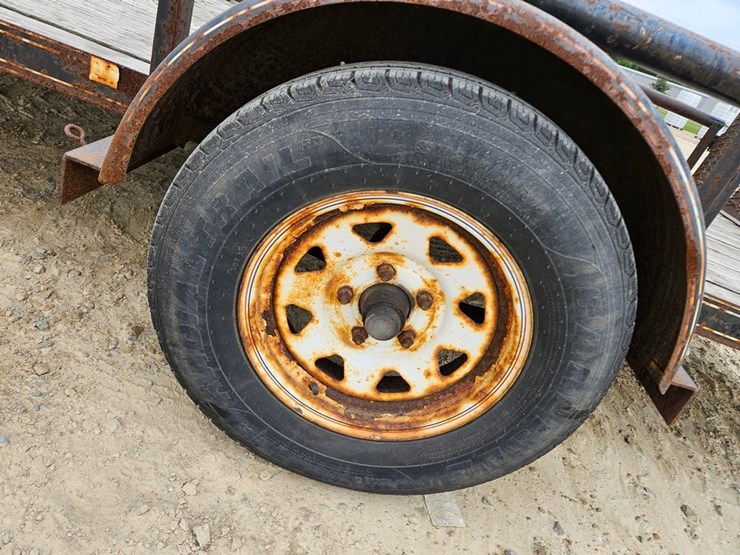 #6893-•-2010-big-tex-6'-x-12'-single-axle-trailer-image-18