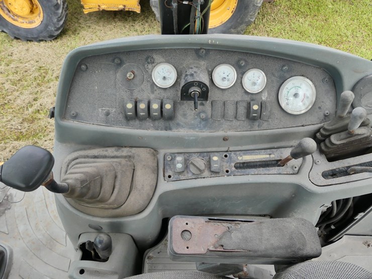 2004-caterpillar-416d-image-23