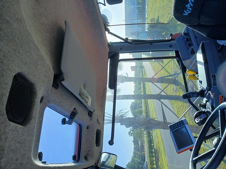 2023-kubota-m7-174-image-10