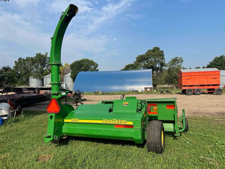john-deere-3975-image-1