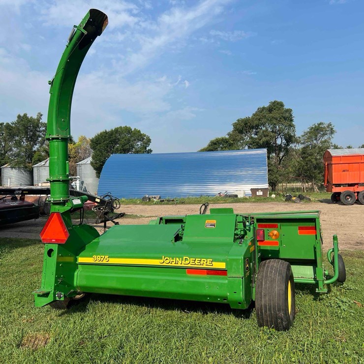 JOHN DEERE 3975