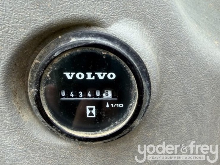 2016-volvo-ec350el-image-7