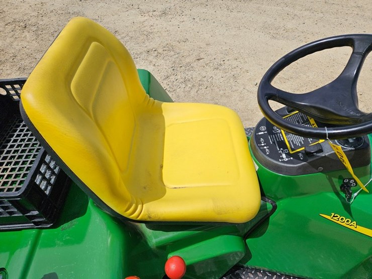 john-deere-1200-image-23