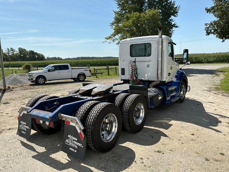 2018-kenworth-t680-image-5