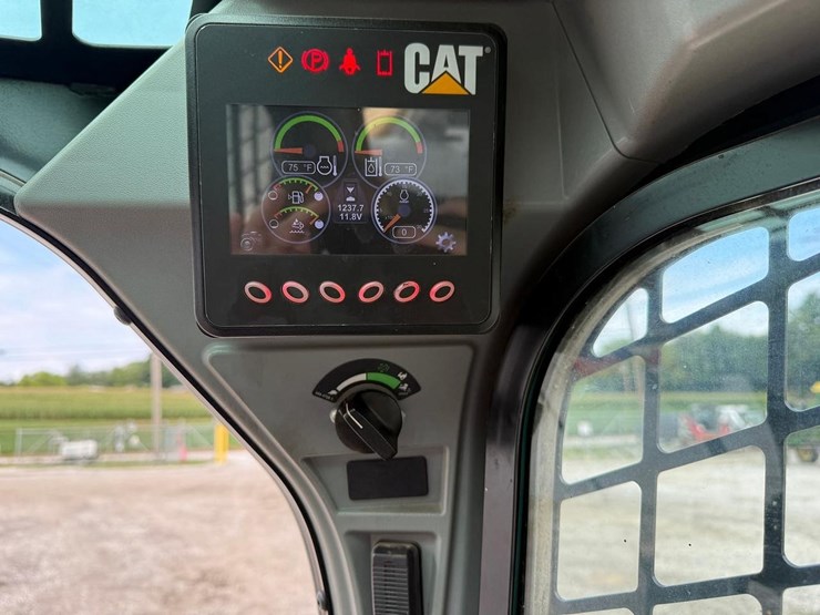 2016-caterpillar-299d2-xhp-image-26