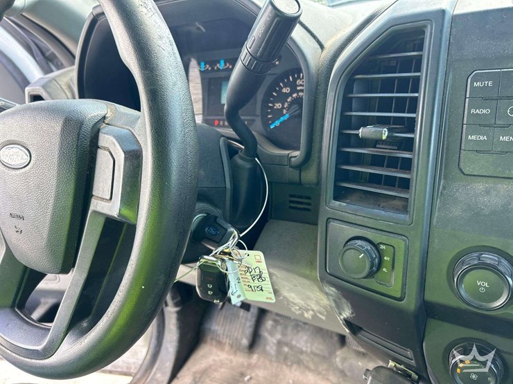 2017-ford-f150-image-14