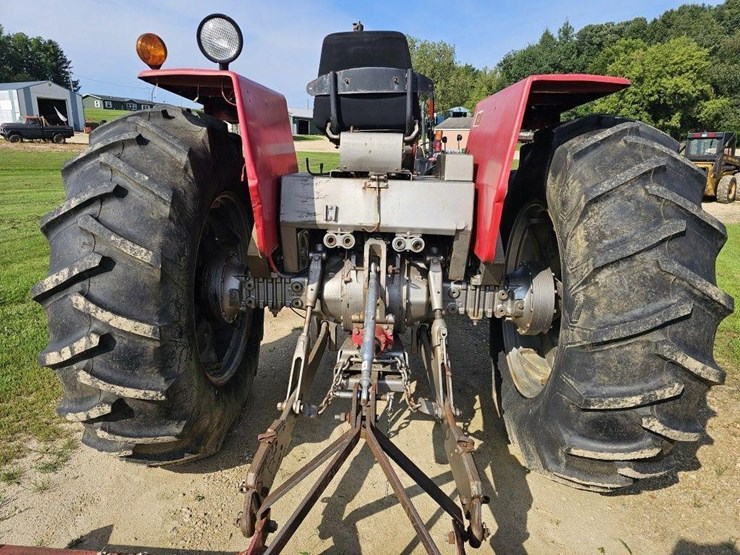 massey-ferguson-1080-image-4