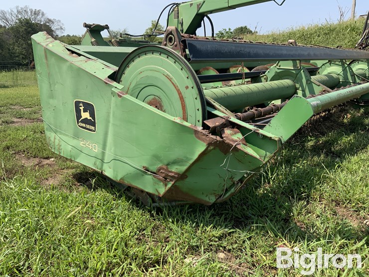 john-deere-240-image-20