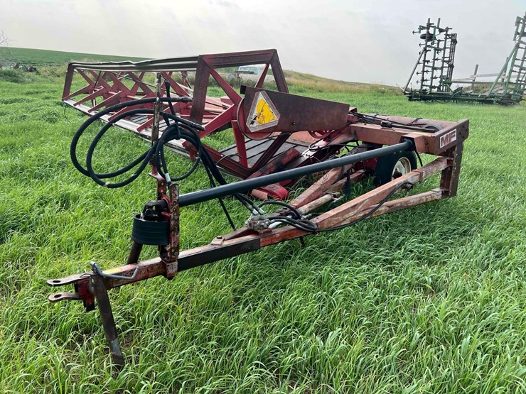 massey-ferguson-pull-type-windrower-image-3