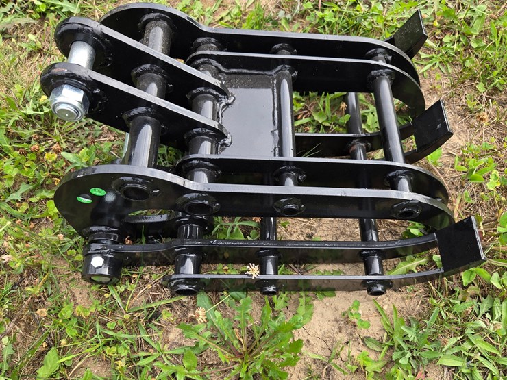 #2051-•-mini-excavator-wood-grabber-image-2