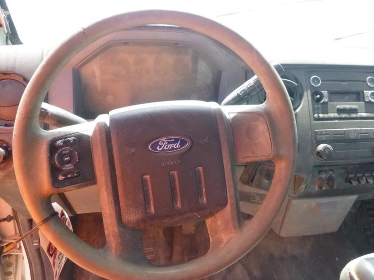 2011-ford-f350-image-10