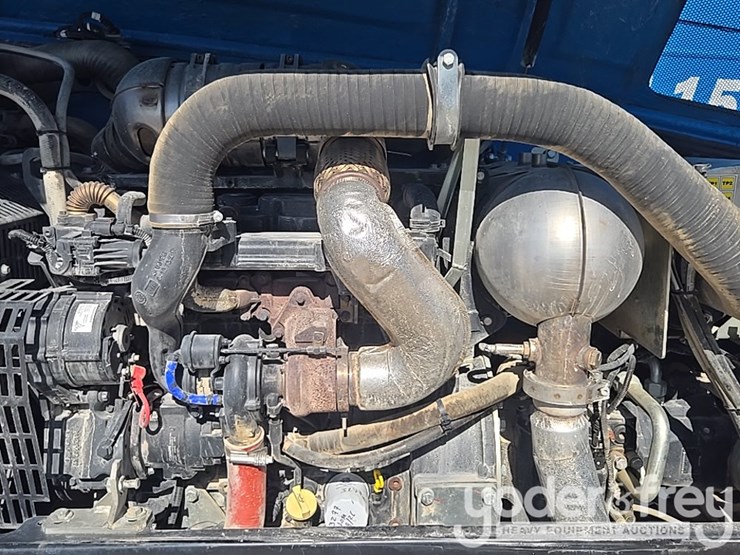 2019-genie-gth1544-image-39