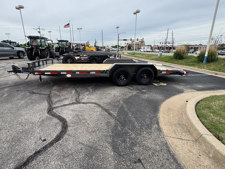 2026-bellwether-premier-18'+2'-car-hauler-trailer-image-2