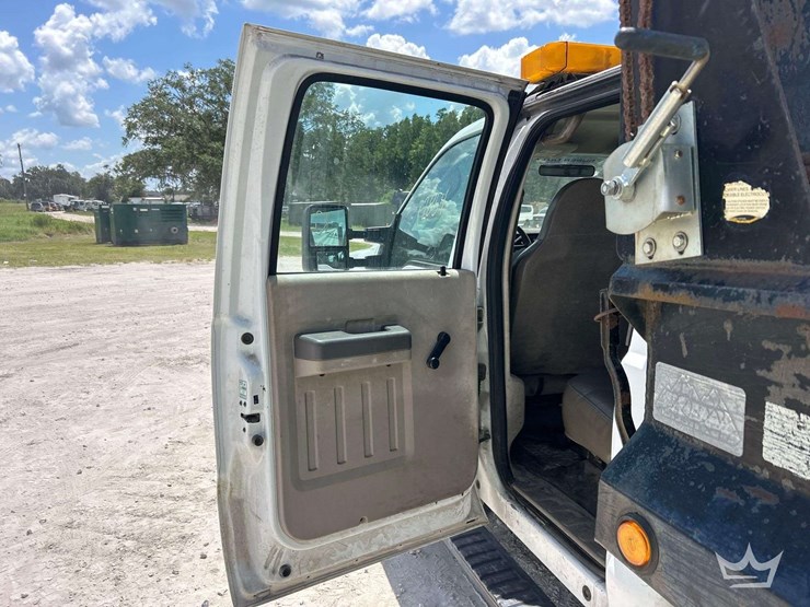 2008-ford-f350-image-15
