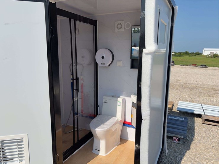 mobile-toilet-with-shower-image-7
