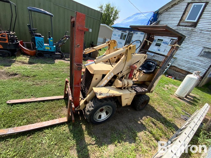 mobility-12812w-forklift-image-8