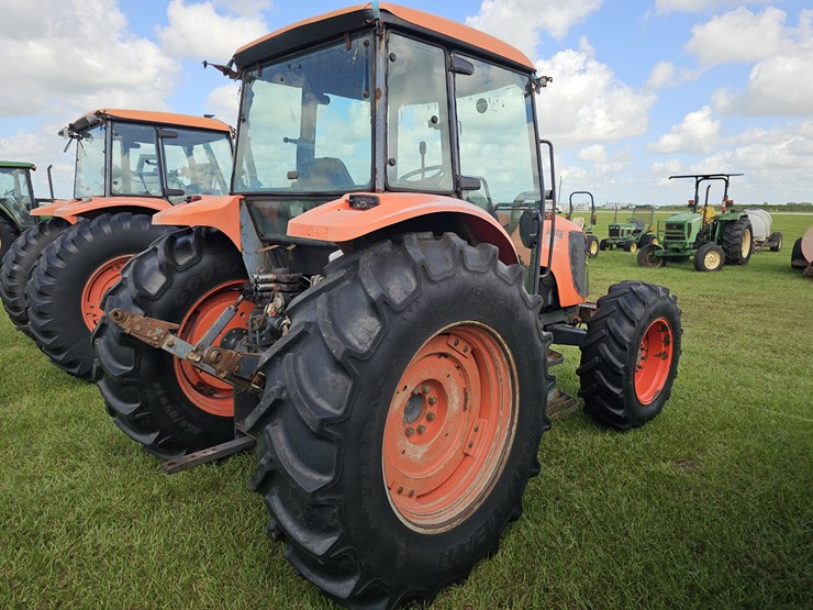 2015-kubota-m108s-image-4