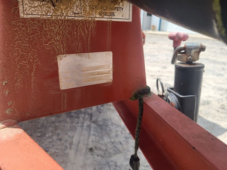 h&s-manure-spreader---mechanics-special-image-9