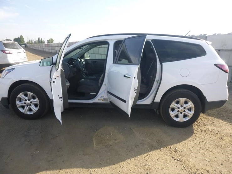 2015-chevrolet-traverse-image-7