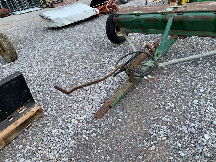 ez-flo-style-fertilize-spreader/-seeder-w/-hydraulic-opening-image-6