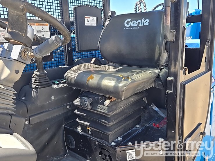 2019-genie-gth1256-image-53