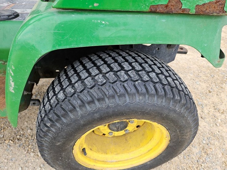 john-deere-425-image-15