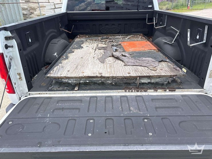 2015-ford-f150-image-12
