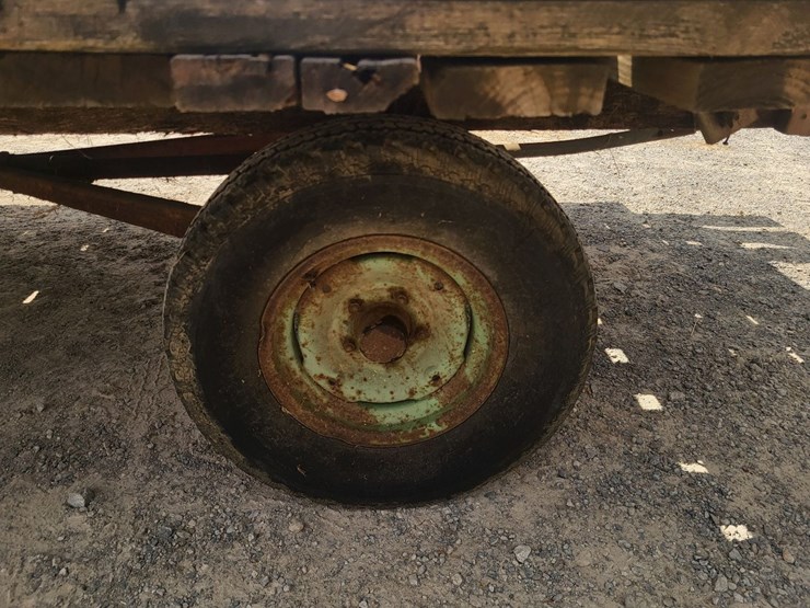 hay-wagon-w/running-gear-image-20