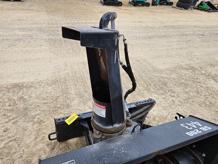 #6880-•-bobcat-sb-200-snow-blower-image-10