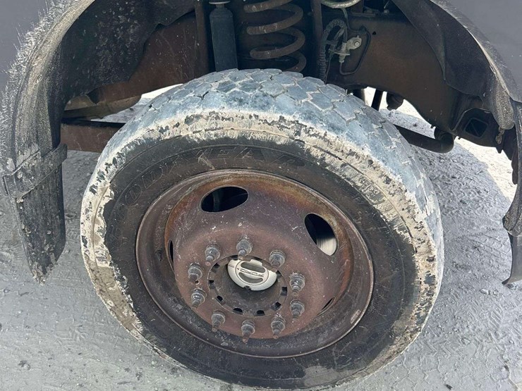 2017-ford-f550-image-34