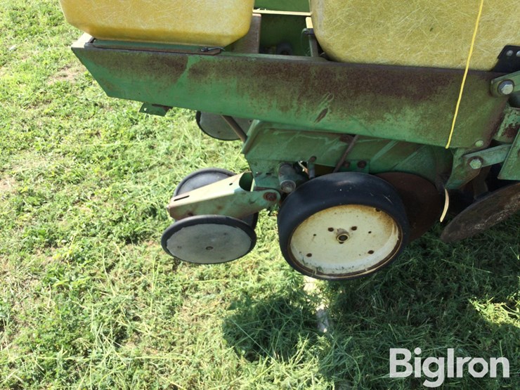 john-deere-7000-image-9