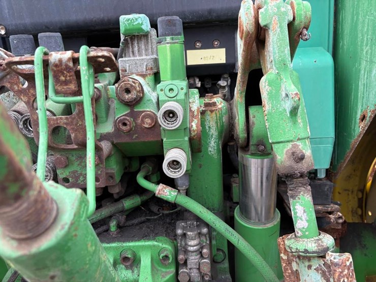 john-deere-6420-image-16