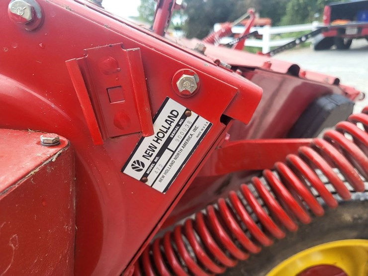 new-holland-472-image-21