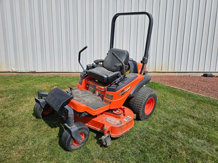 kubota-zd326s-image-1