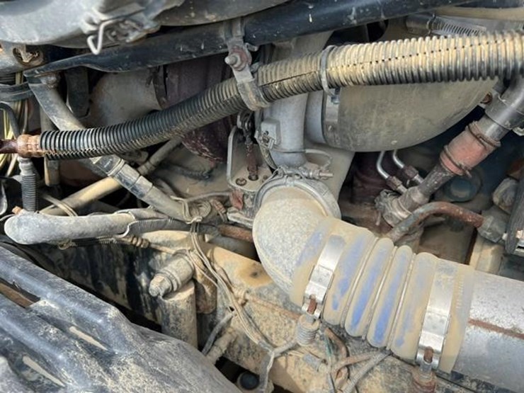 2006-freightliner-cst120-image-43