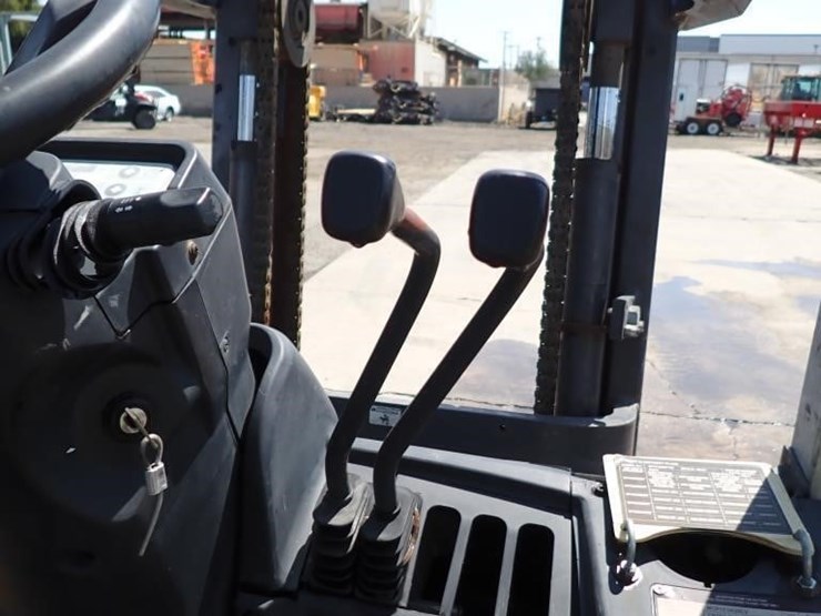 2015-nissan-mcp1f2a20lv-forklift-image-19