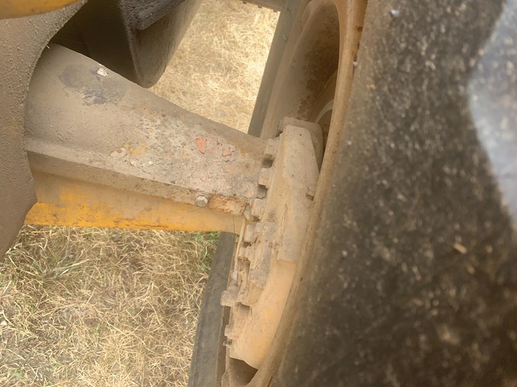 1973-caterpillar-950-image-27